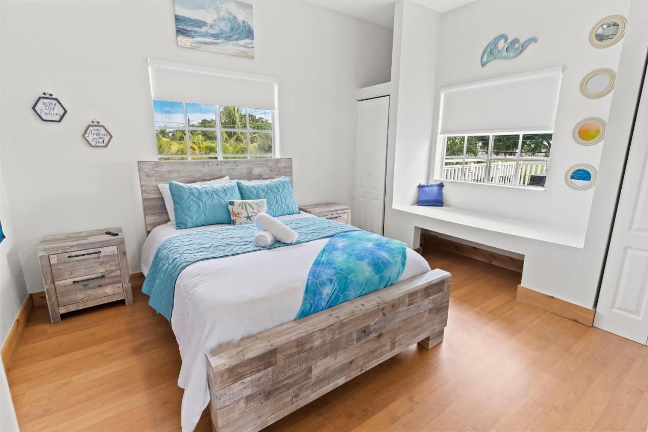 Upscale Mansion In The Heart Of With Pool Miami
