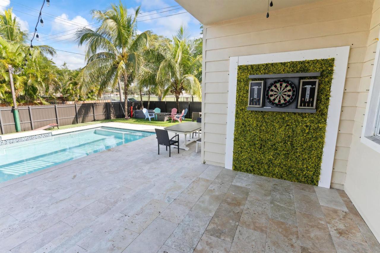 Upscale Mansion In The Heart Of With Pool Miami