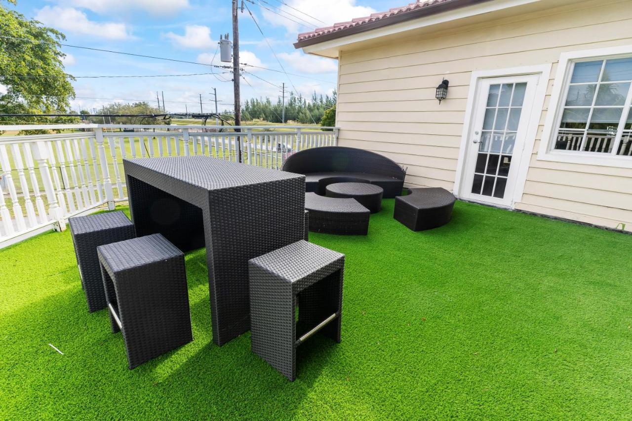 Holiday home Upscale Mansion In The Heart Of With Pool