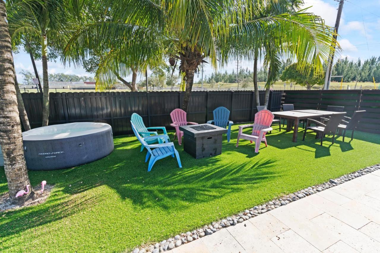 Holiday home Upscale Mansion In The Heart Of With Pool Miami
