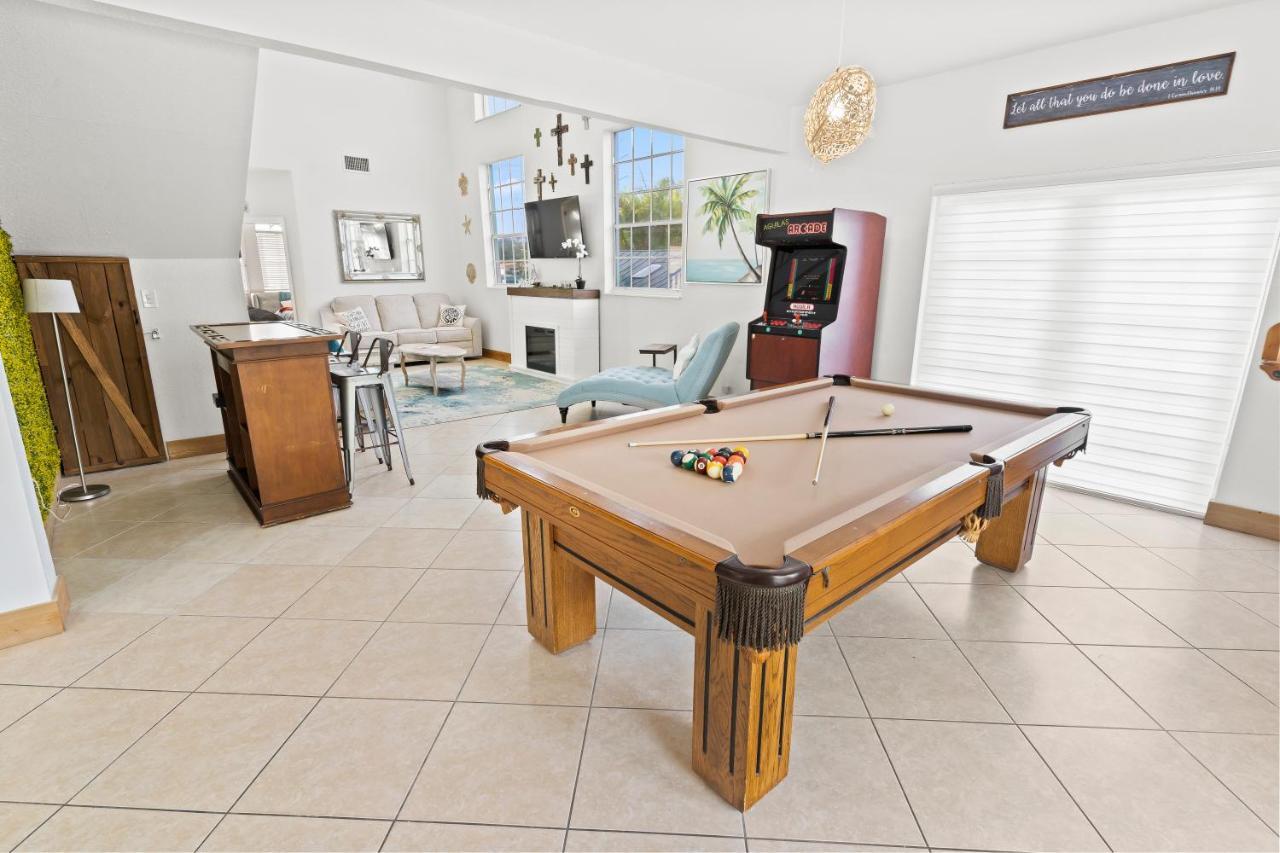 Upscale Mansion In The Heart Of With Pool Miami